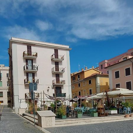 Luna Apartment Civitavecchia Exterior photo